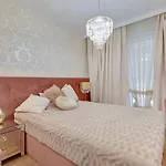 Glamour Przy Starowce 公寓 格但斯克